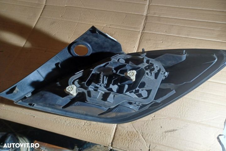 Lampa stop dreapta pe aripa Opel Astra H  [din 2004 pana  2007] seria Hatchback 1.7 CDTI 6MT (101 h - 1