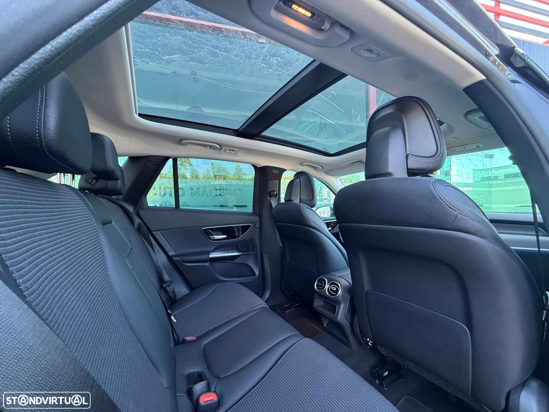 Mercedes-Benz GLC 300 e 4Matic - 47