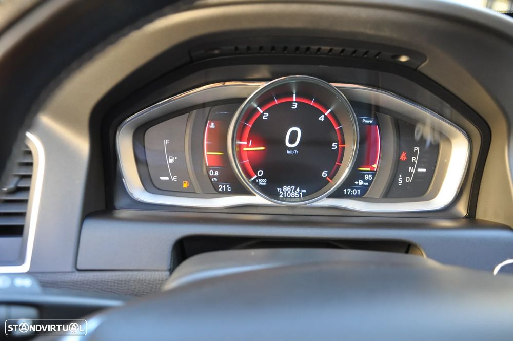 Volvo XC 60 2.0 D4 R-Design Summum Geartronic - 45