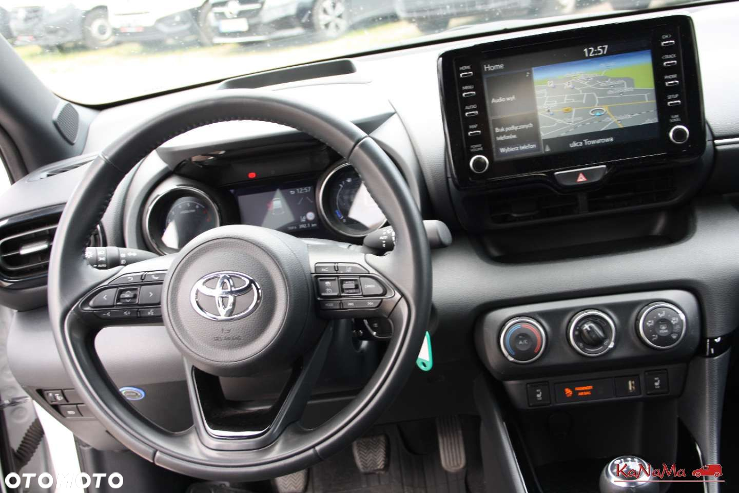 Toyota Yaris - 4
