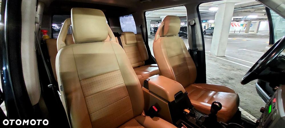 Land Rover Discovery 2.7D V6 S - 4