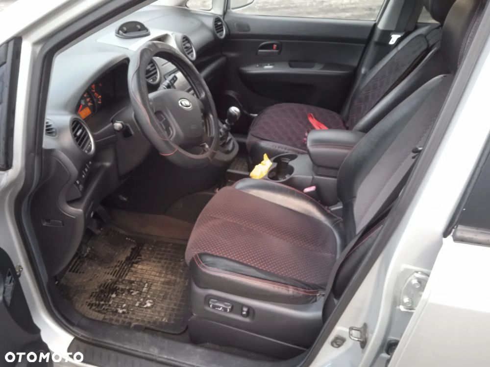 Kia Carens 2.0 CRDi Freedom 7os - 8