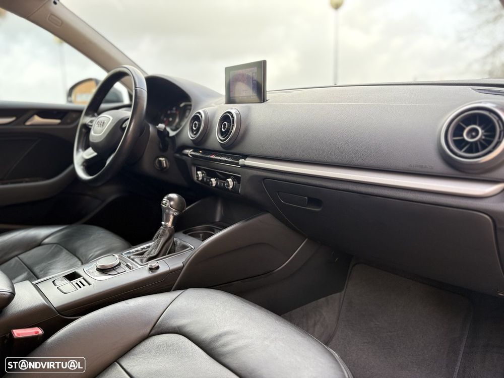 Audi A3 Limousine 1.6 TDI Sport S tronic - 16