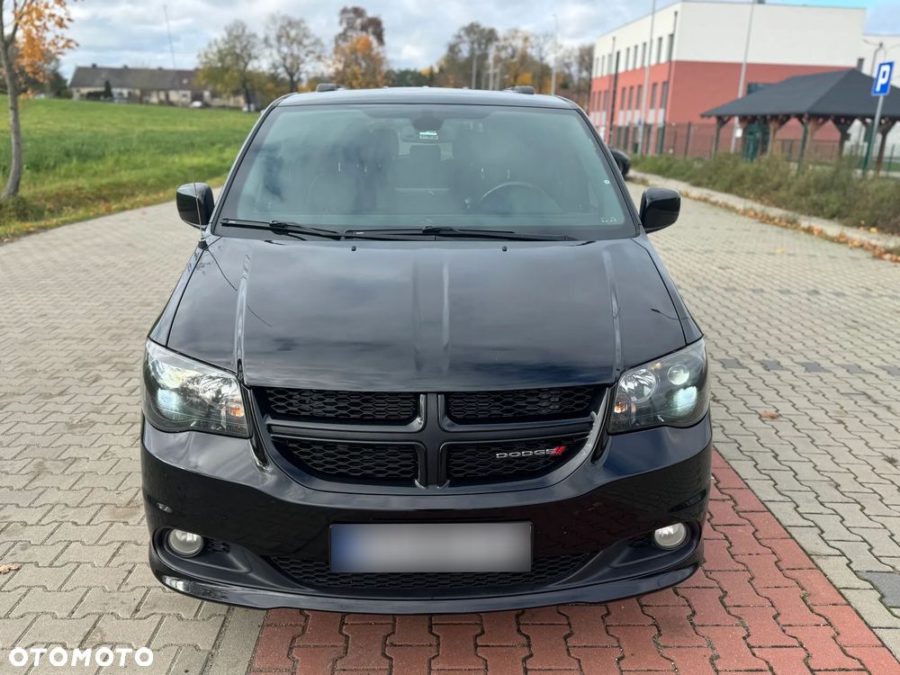 Dodge Grand Caravan - 12
