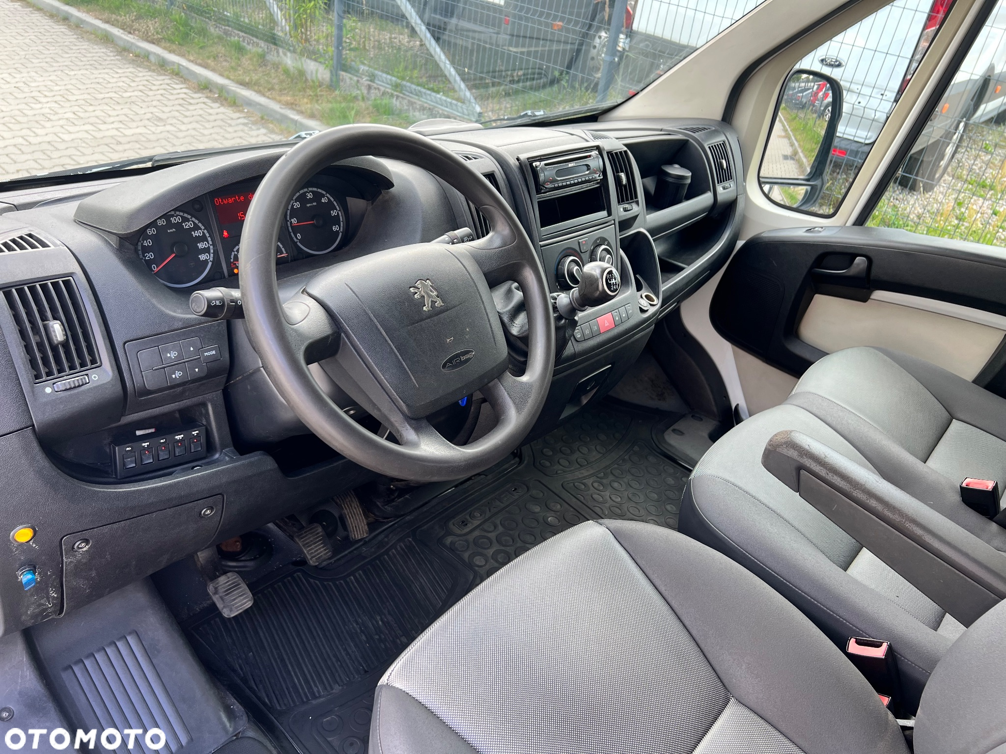 Peugeot Boxer Doka 7 Osób 3.0 HDI 177KM - 16