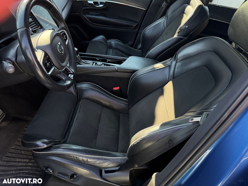 Volvo XC 90 D5 AWD Geartronic RDesign - 9