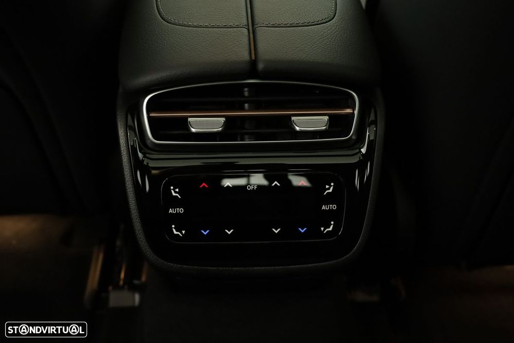 Mercedes-Benz EQE 300 - 24