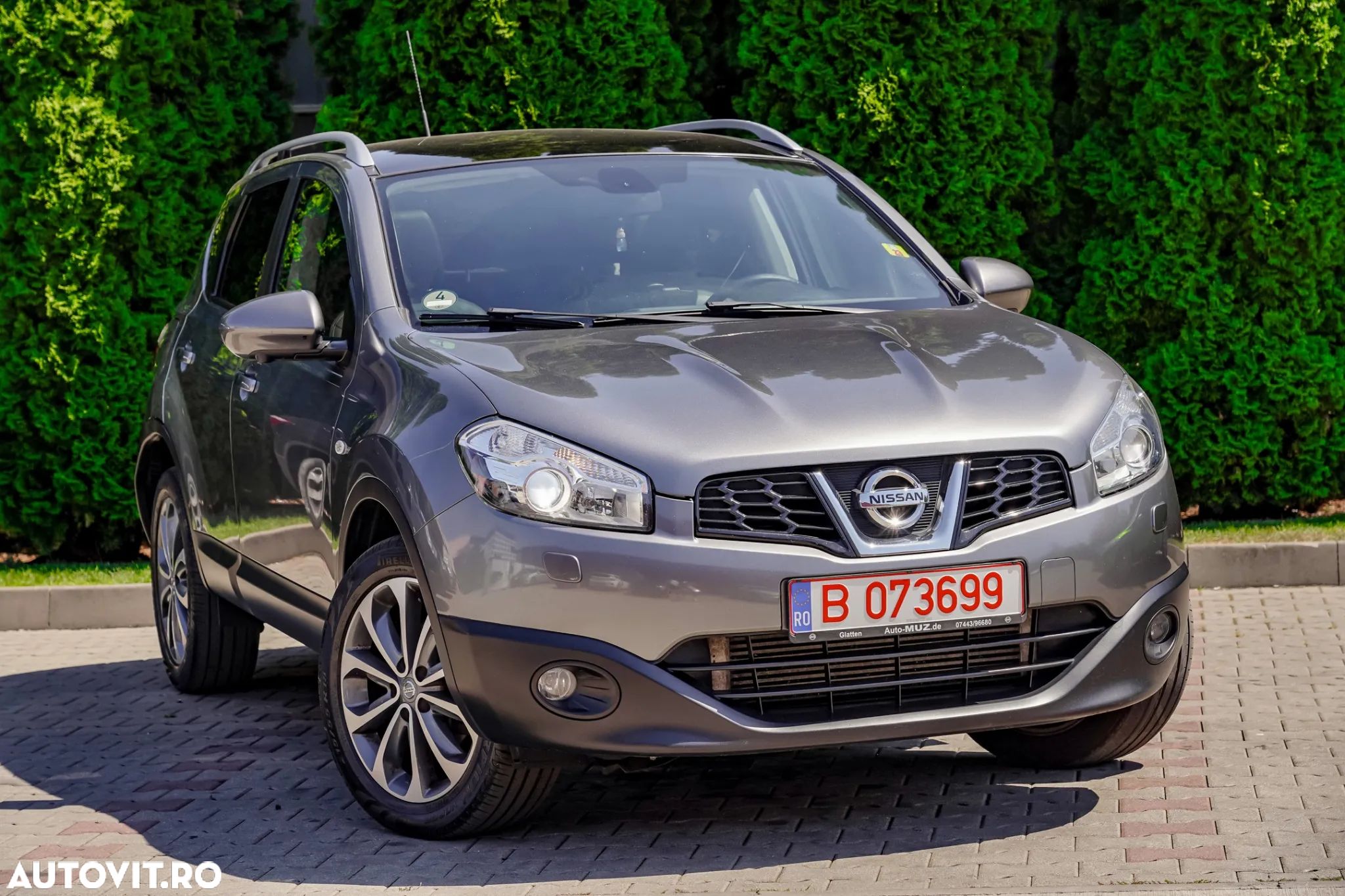 Nissan Qashqai 2.0 dCi DPF 4x4 Aut tekna - 1