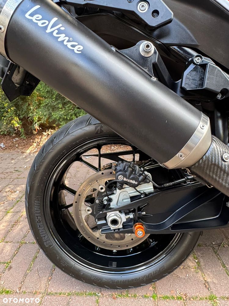 KTM Adventure - 11