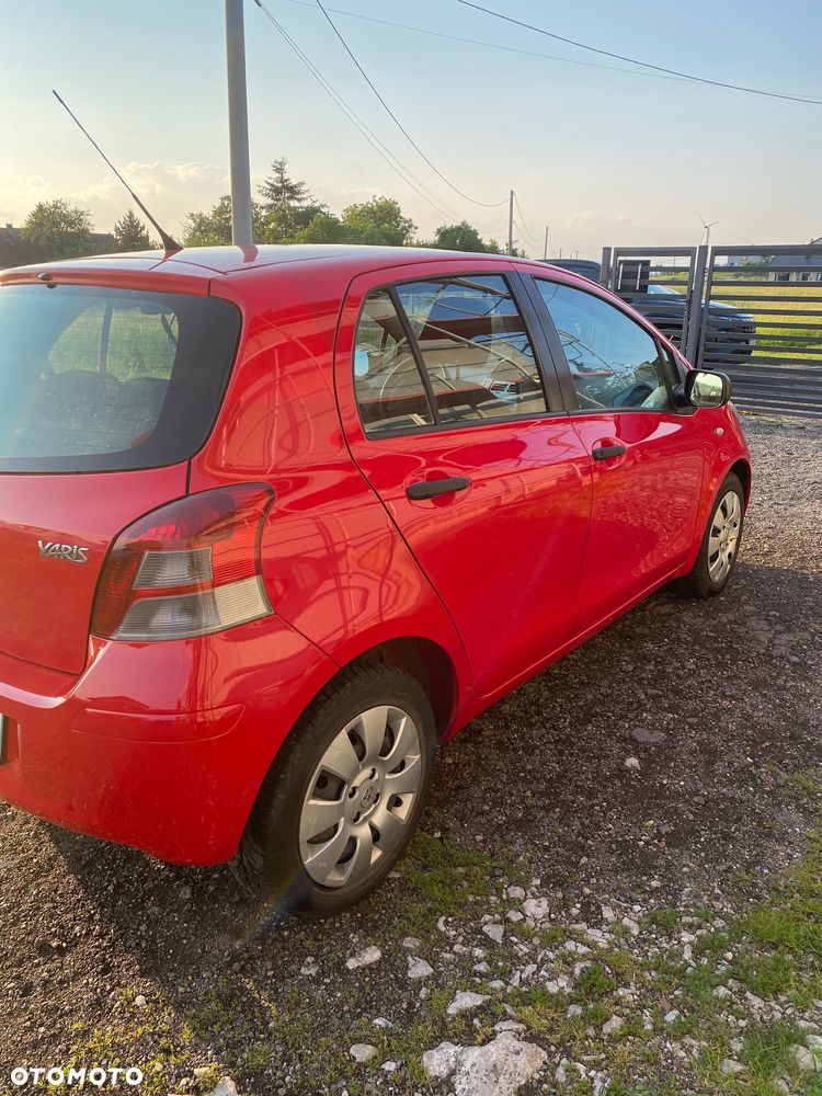 Toyota Yaris - 5