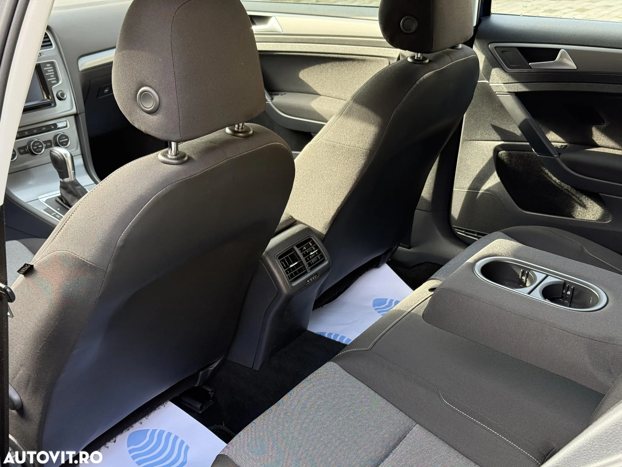 Volkswagen Golf 1.6 TDI DPF DSG BlueMotion Technology Trendline - 19