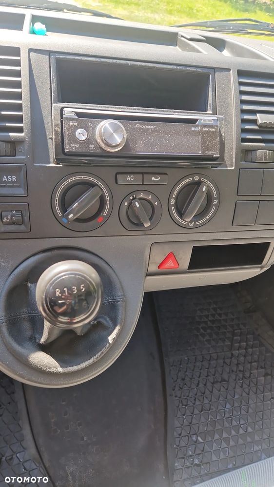 Volkswagen Transporter t5 2,5tdi - 11