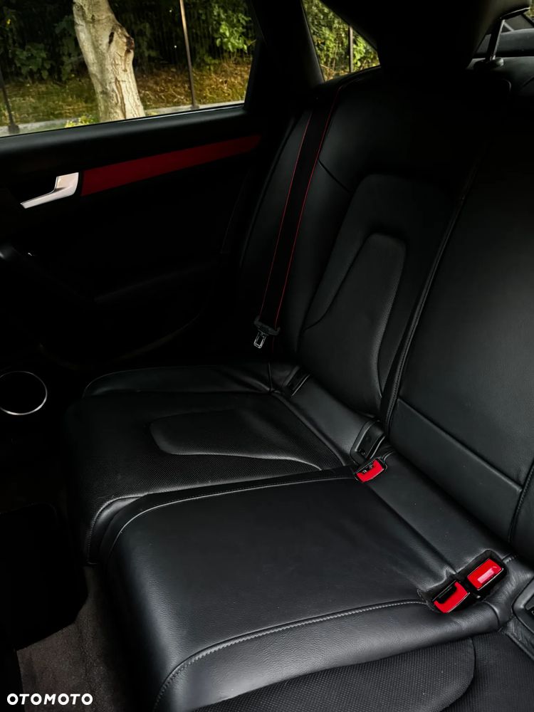 Audi A4 Limousine - 19