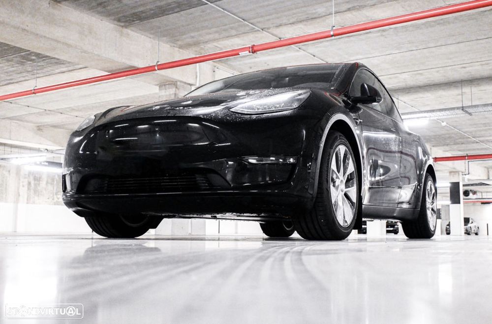 Tesla Model Y Long Range Dual Motor AWD - 6