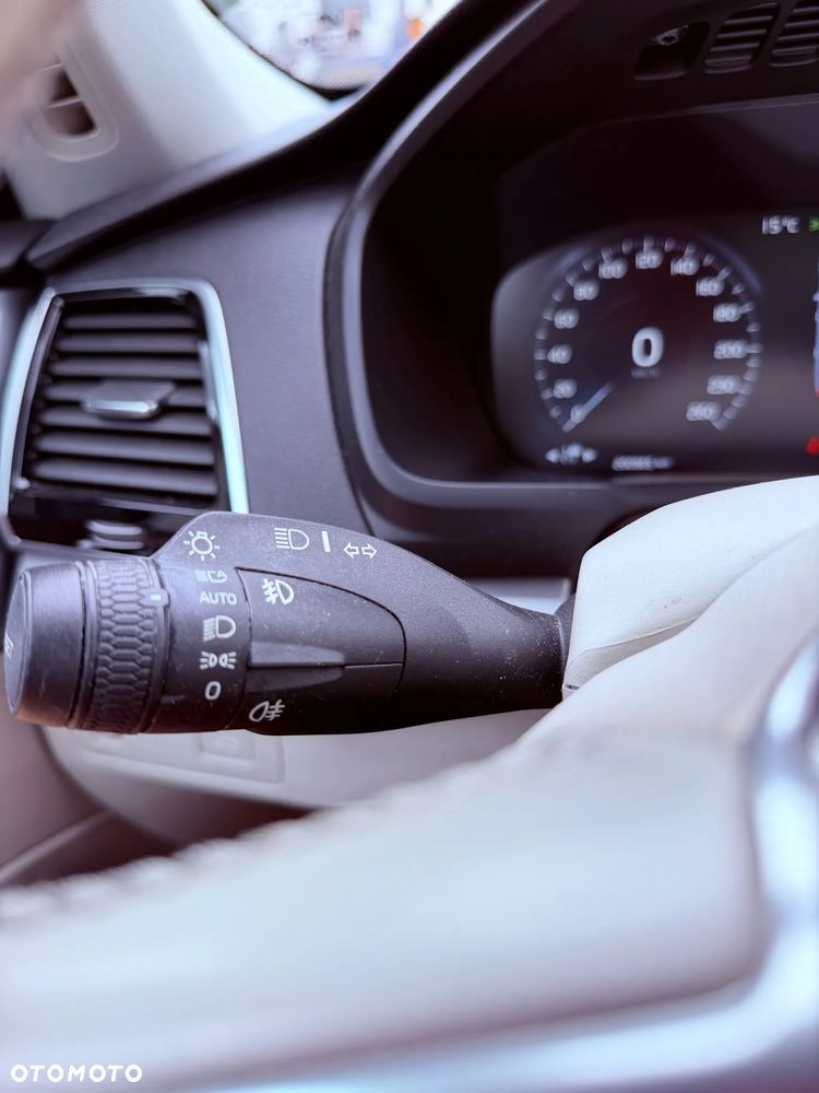 Volvo XC 90 D4 Geartronic Momentum - 18