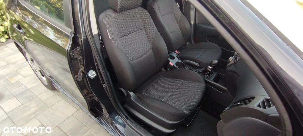 Hyundai i30 1.6 CRDi Base + EU5 - 8