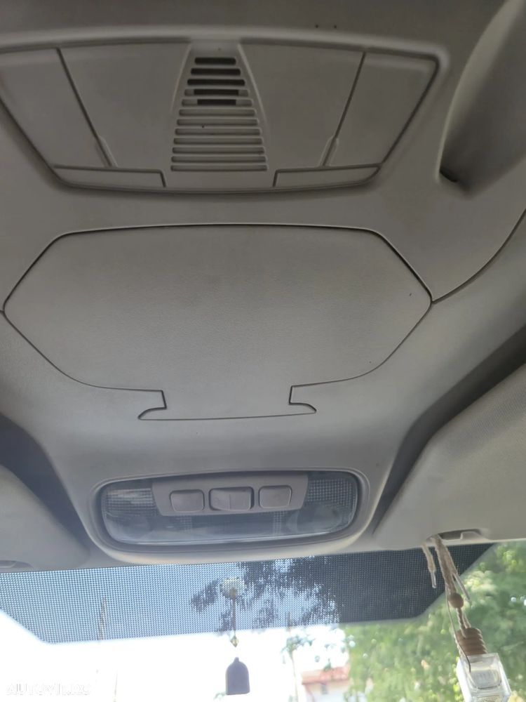 Ford Transit Connect - 13