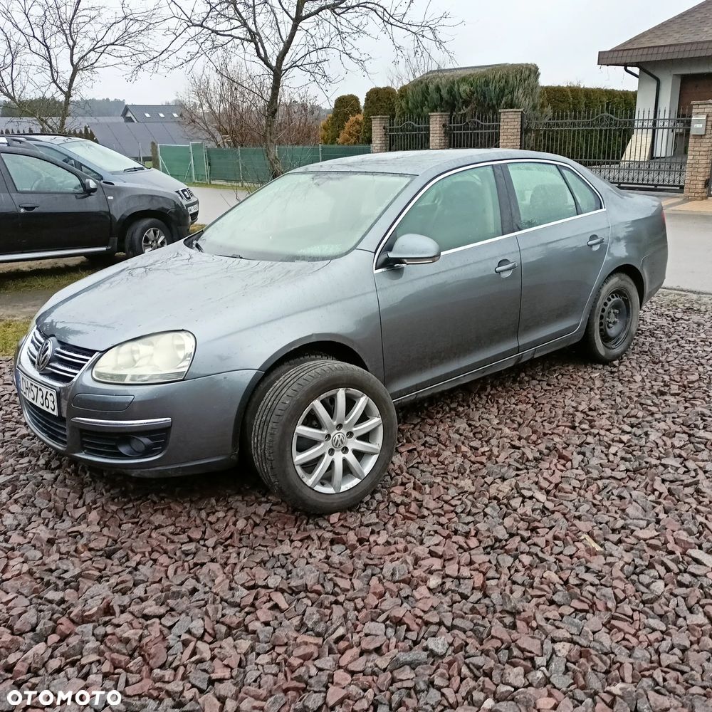 Volkswagen Jetta 2.0 TDI Comfortline - 1