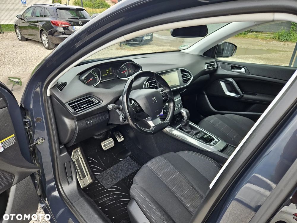 Peugeot 308 SW BlueHDi 150 Automatik Stop & Start Allure - 18