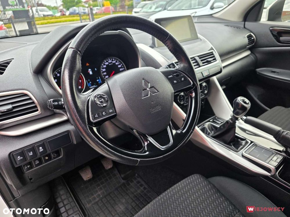 Mitsubishi Eclipse Cross - 14