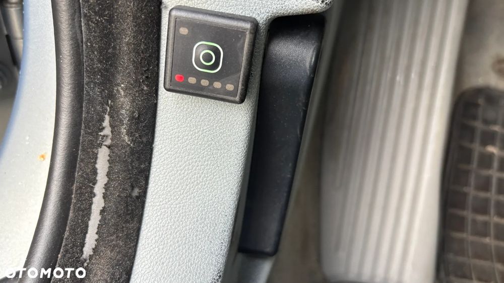 BMW Seria 3 320i - 25