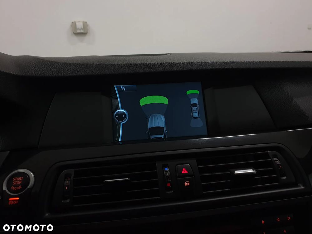 BMW Seria 5 520d Sport-Aut - 22