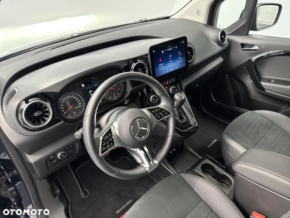 Mercedes-Benz Klasa T 180 d Style - 14