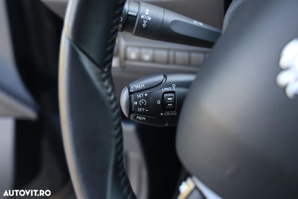 Peugeot 308 1.6 BlueHDi FAP STT Access - 26