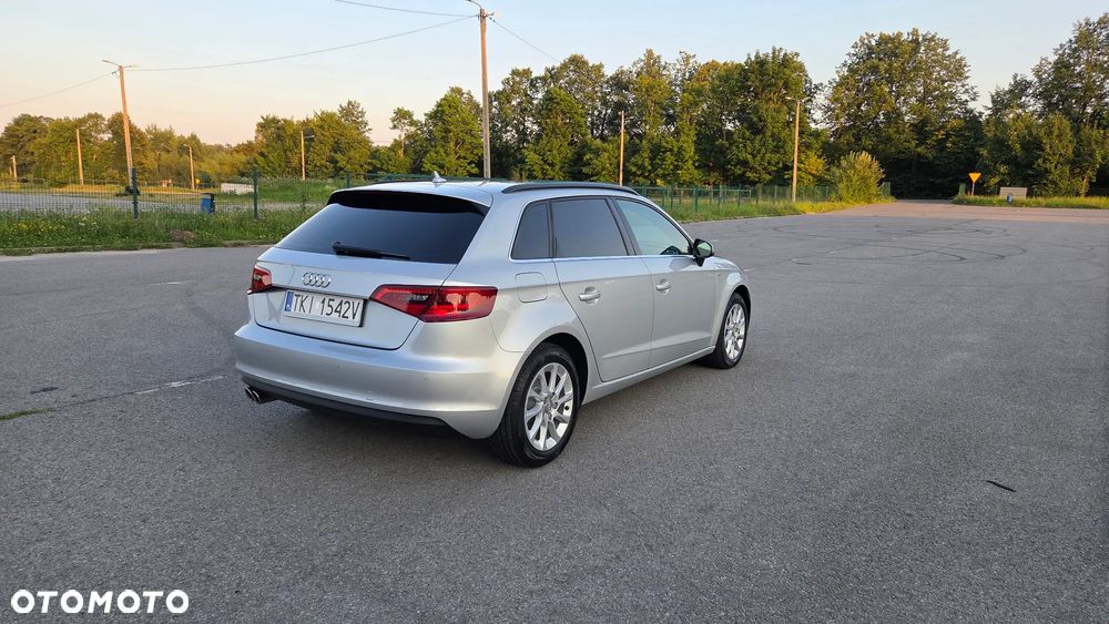 Audi A3 Sportback 2.0 TDI S line Sportpaket - 18