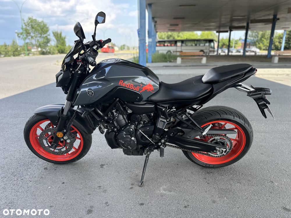 Yamaha MT - 2