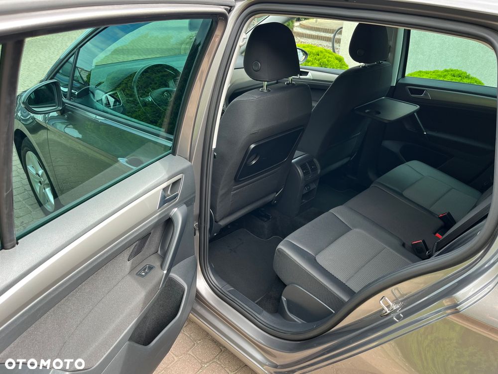 Volkswagen Golf Sportsvan - 38