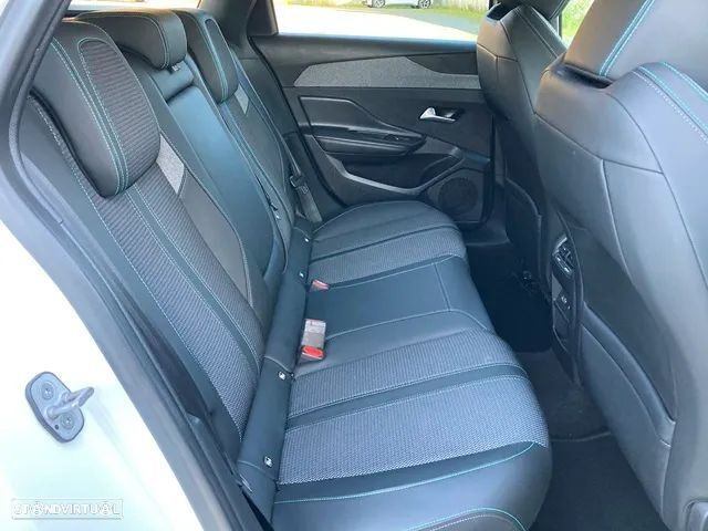 Peugeot 308 SW 1.5 BlueHDi Allure Pack EAT8 - 39