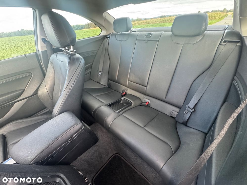 BMW Seria 2 218d - 13