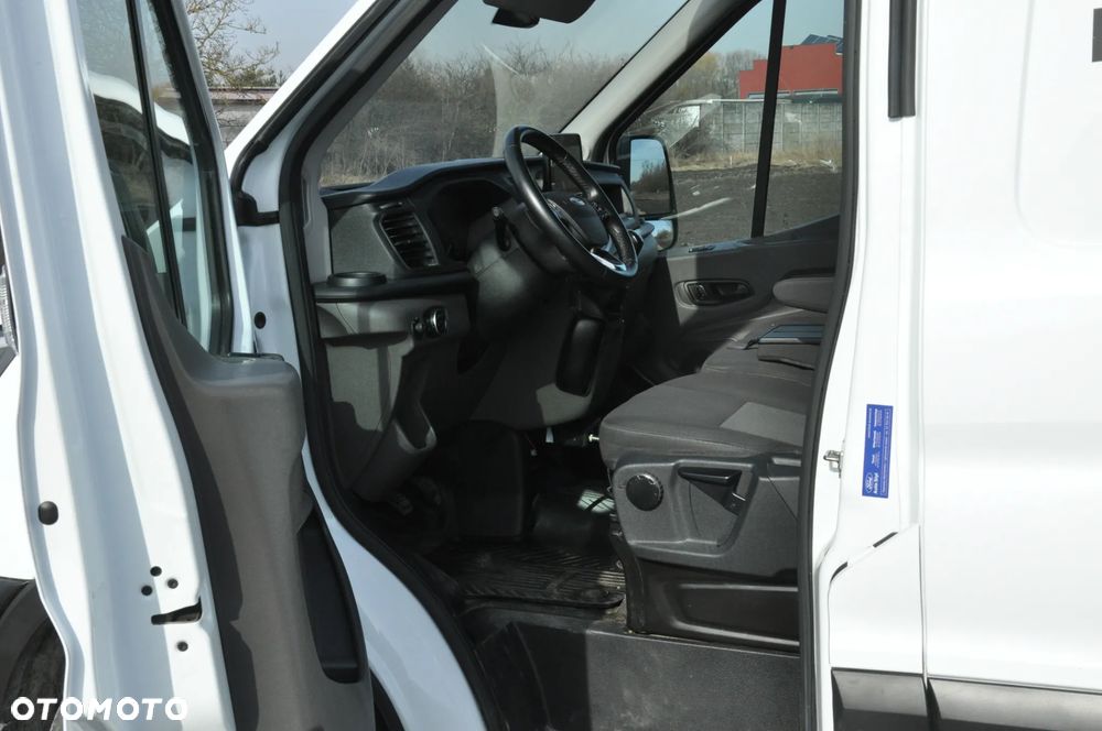 Ford Transit - 10