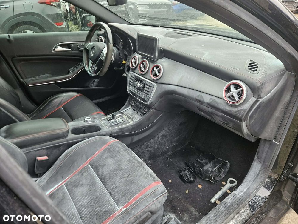 Mercedes-Benz GLA 45 AMG 4-Matic - 15