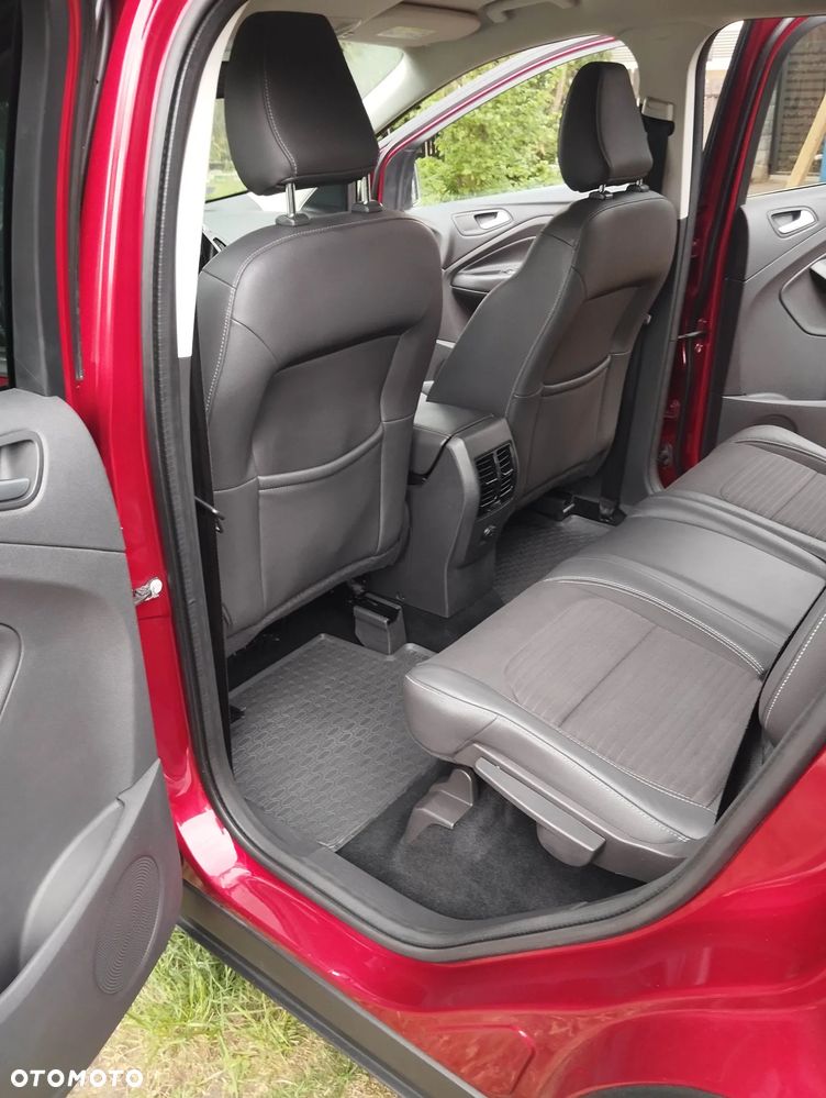 Ford Kuga 2.0 TDCi FWD Titanium - 13
