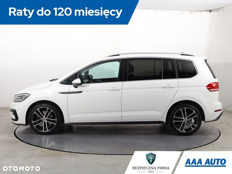 Volkswagen Touran - 4