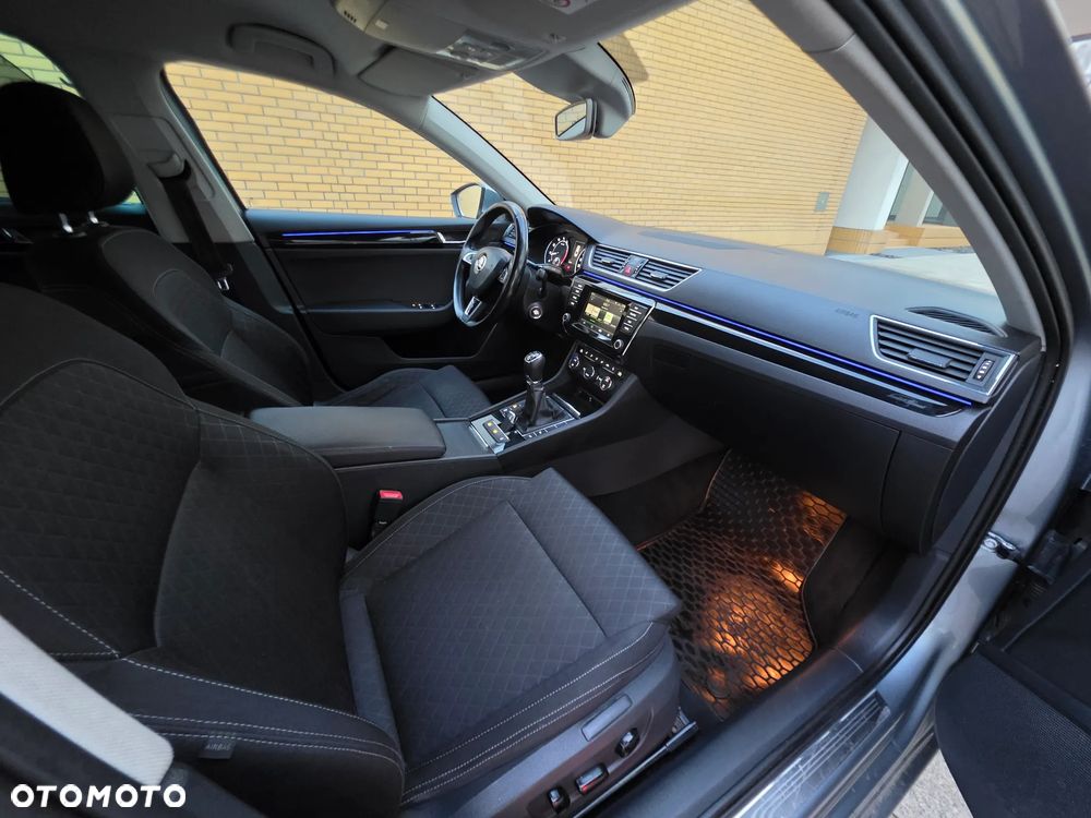Skoda Superb 1.4 TSI ACT Ambition - 15