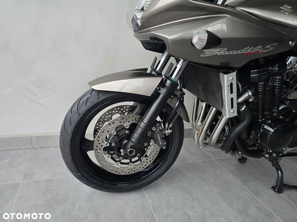 Suzuki Bandit - 22