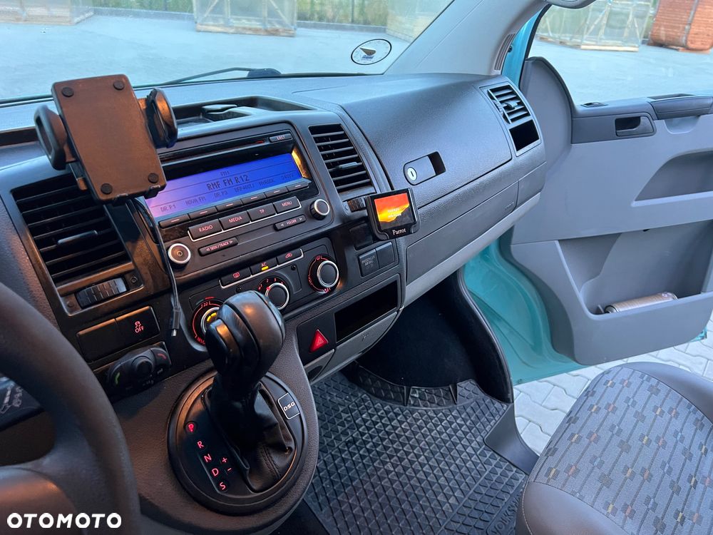 Volkswagen Transporter T5 - 17