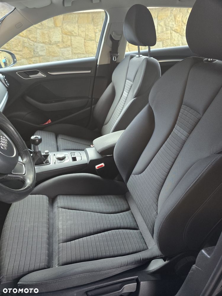 Audi A3 Sportback 1.4 TFSI Ambition - 9