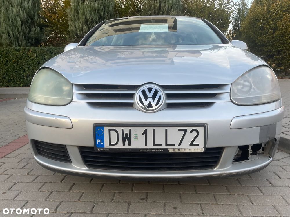 Volkswagen Golf - 5