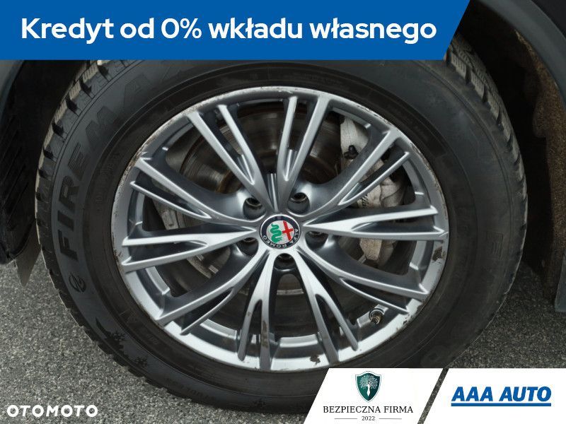 Alfa Romeo Stelvio - 14