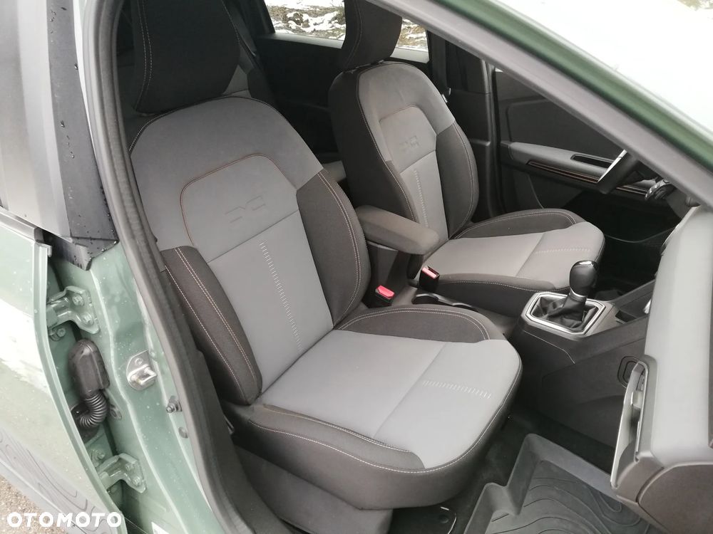 Dacia Jogger 1.6 Full Hybrid 140 Extreme MMT - 26