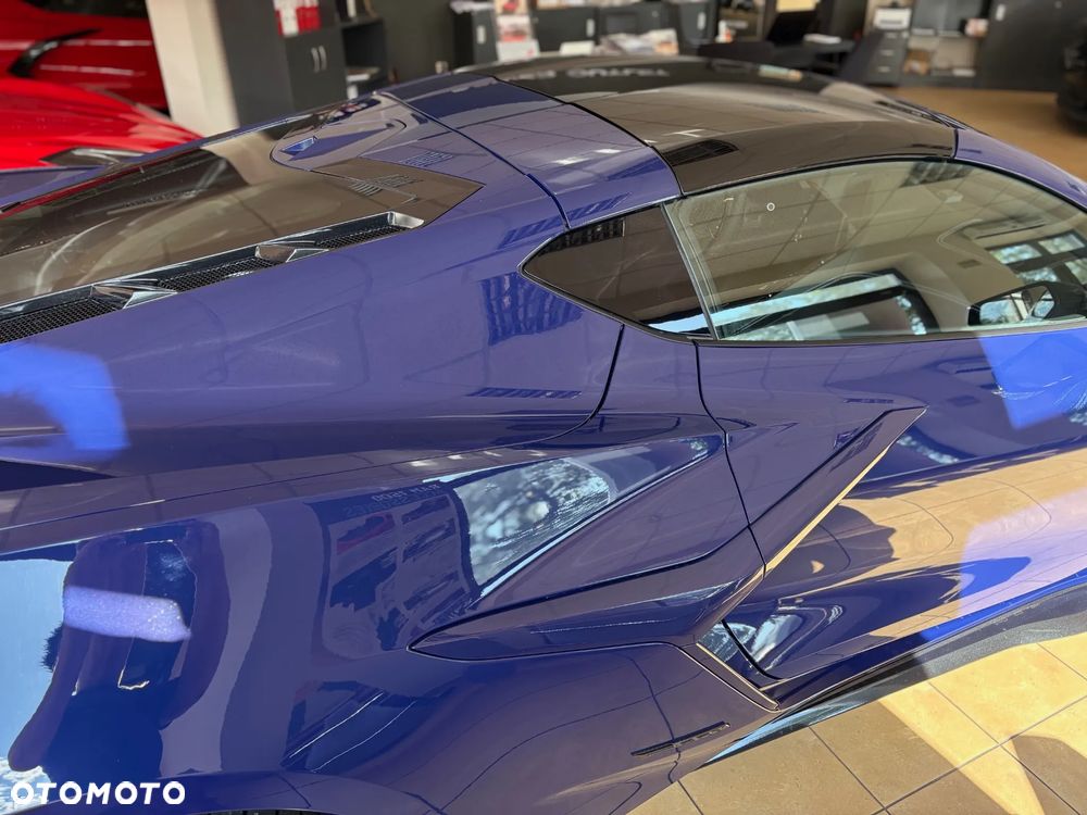 Chevrolet Corvette - 15