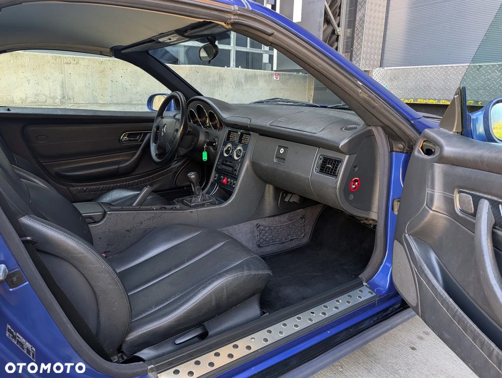 Mercedes-Benz SLK 200 - 12