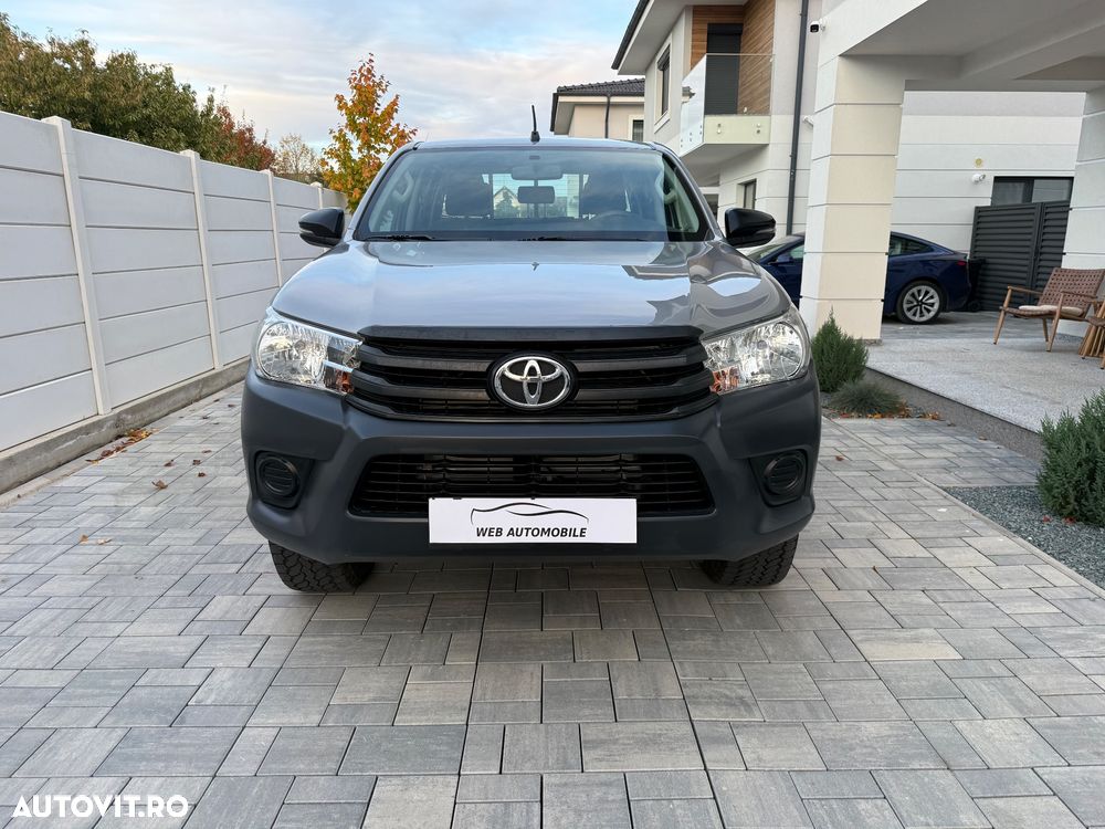 Toyota Hilux - 1