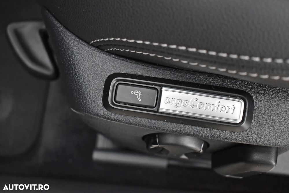 Volkswagen Passat 2.0 TDI SCR 4Mot DSG Highline - 29