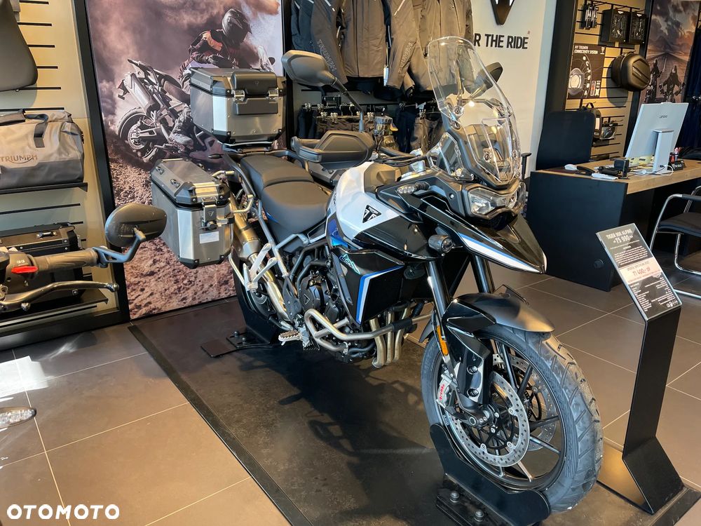 Triumph Tiger - 1