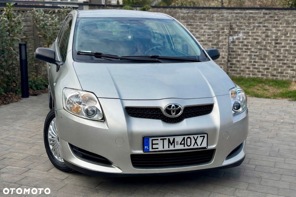 Toyota Auris 1.33 VVT-i - 2